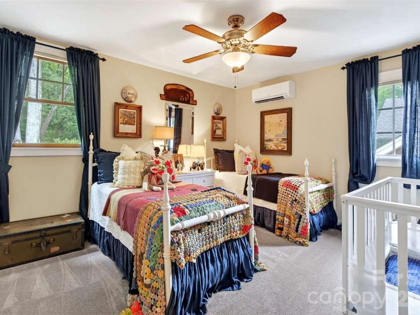 52 Cheshire Drive, Black Mountain, NC 28711.  MLS# CAR4387105, YatesRealty ID 28195. 