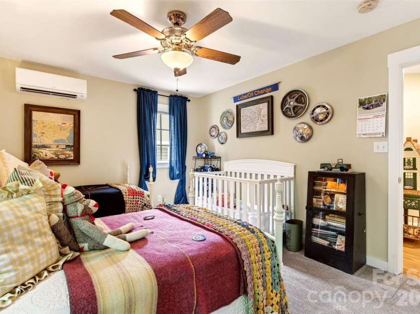 52 Cheshire Drive, Black Mountain, NC 28711.  MLS# CAR4387105, YatesRealty ID 28195. 