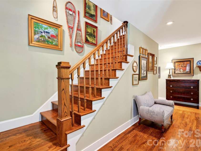 52 Cheshire Drive, Black Mountain, NC 28711.  MLS# CAR4387105, YatesRealty ID 28195. 