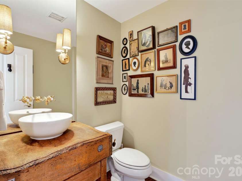52 Cheshire Drive, Black Mountain, NC 28711.  MLS# CAR4387105, YatesRealty ID 28195. 