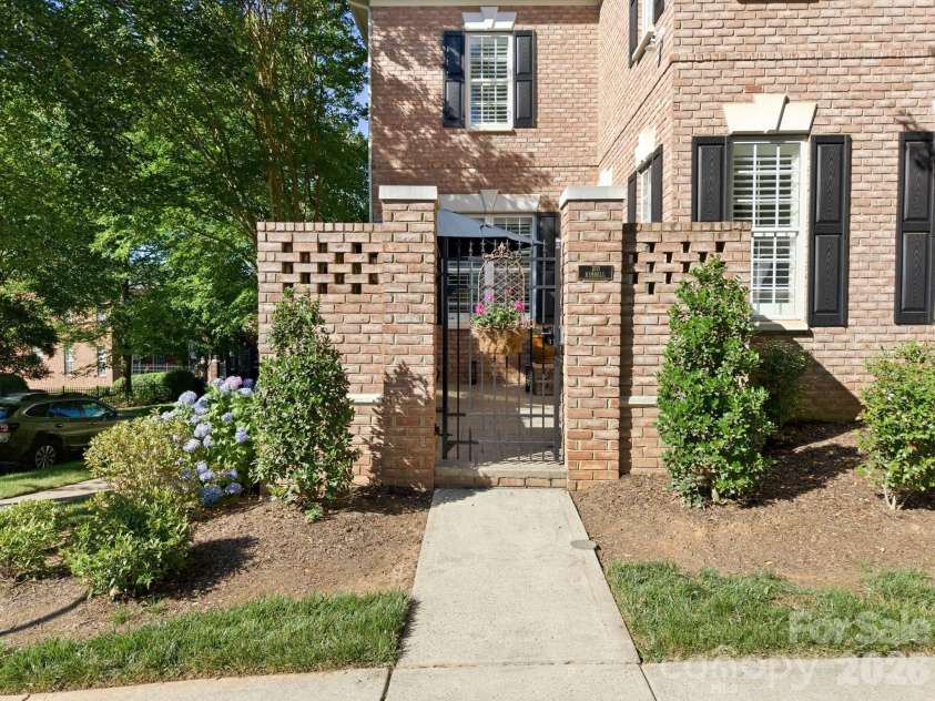 203 Caldwell Lane, Davidson, NC 28036.  MLS# CAR4388014, YatesRealty ID 28196. 