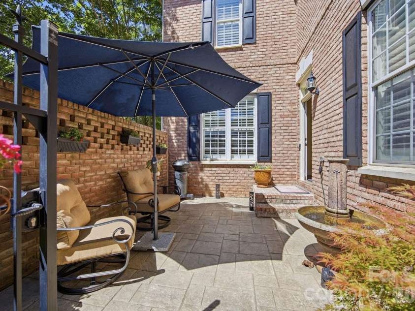 203 Caldwell Lane, Davidson, NC 28036.  MLS# CAR4388014, YatesRealty ID 28196. 