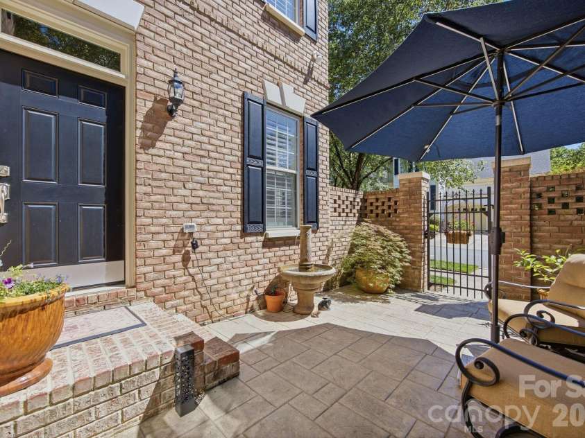 203 Caldwell Lane, Davidson, NC 28036.  MLS# CAR4388014, YatesRealty ID 28196. 