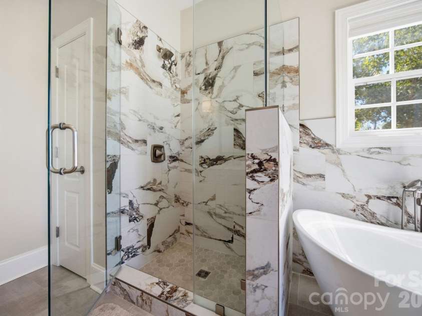 203 Caldwell Lane, Davidson, NC 28036.  MLS# CAR4388014, YatesRealty ID 28196. 