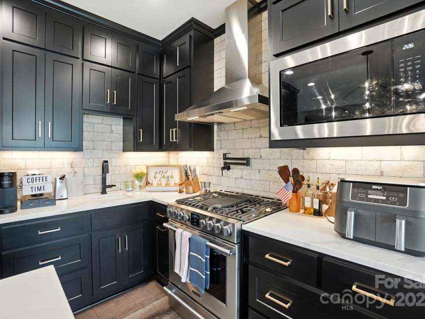 587 Carolina Drive, Troy, NC 27371.  MLS# CAR4279803, YatesRealty ID 28196. 