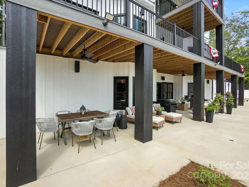 587 Carolina Drive, Troy, NC 27371.  MLS# CAR4279803, YatesRealty ID 28196. 