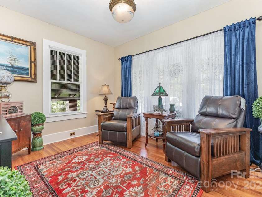 401 7th Street, Spencer, NC 28159.  MLS# CAR4282914, YatesRealty ID 28197. 