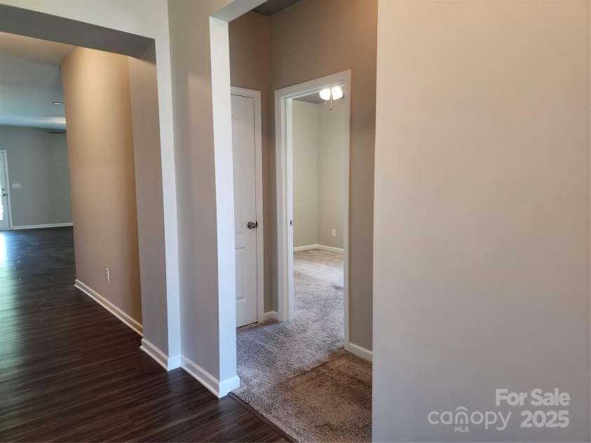 195 Willow Valley Drive, Mooresville, NC 28115.  MLS# CAR4270373, YatesRealty ID 28198. 