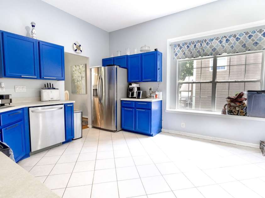 2936 WALSINGHAM Court, Matthews, NC 28105.  MLS# CAR4265911, YatesRealty ID 28199. 