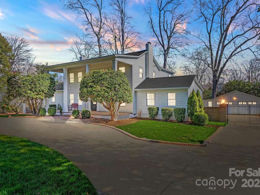 1225 Providence Road, Charlotte, NC 28207.  MLS# CAR4224745, YatesRealty ID 2820. 