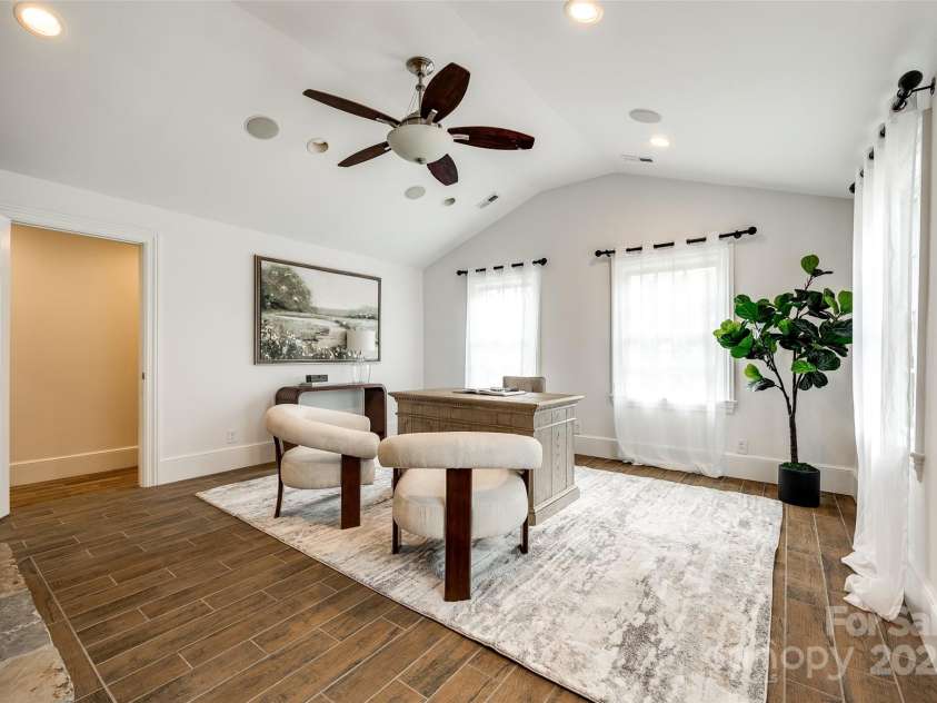 1225 Providence Road, Charlotte, NC 28207.  MLS# CAR4224745, YatesRealty ID 2820. 