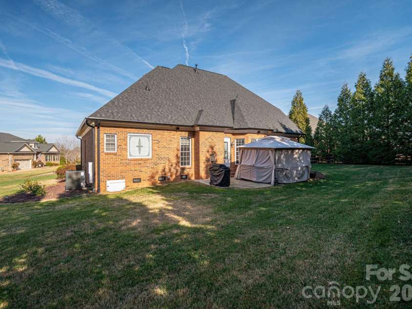 4009 Tall Timber Court, Gastonia, NC 28056.  MLS# CAR4336978, YatesRealty ID 2820. 