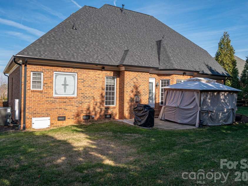 4009 Tall Timber Court, Gastonia, NC 28056.  MLS# CAR4336978, YatesRealty ID 2820. 