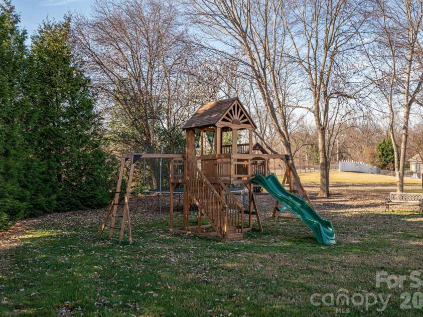 4009 Tall Timber Court, Gastonia, NC 28056.  MLS# CAR4336978, YatesRealty ID 2820. 