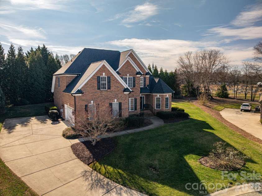 4009 Tall Timber Court, Gastonia, NC 28056.  MLS# CAR4336978, YatesRealty ID 2820. 