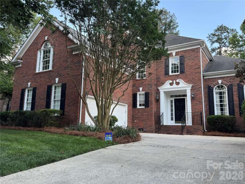 18324 Turnberry Court, Davidson, NC 28036.  MLS# CAR4388650, YatesRealty ID 28200. 