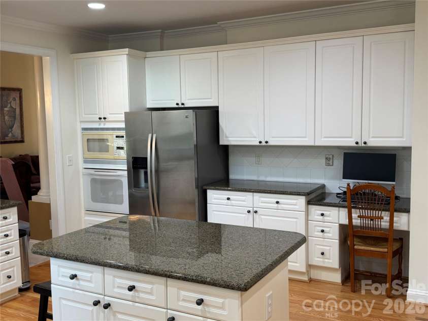18324 Turnberry Court, Davidson, NC 28036.  MLS# CAR4388650, YatesRealty ID 28200. 