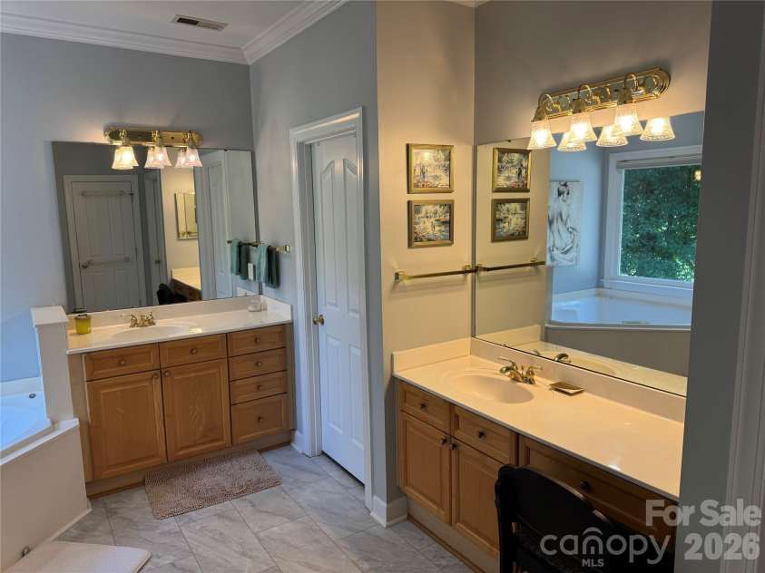 18324 Turnberry Court, Davidson, NC 28036.  MLS# CAR4388650, YatesRealty ID 28200. 