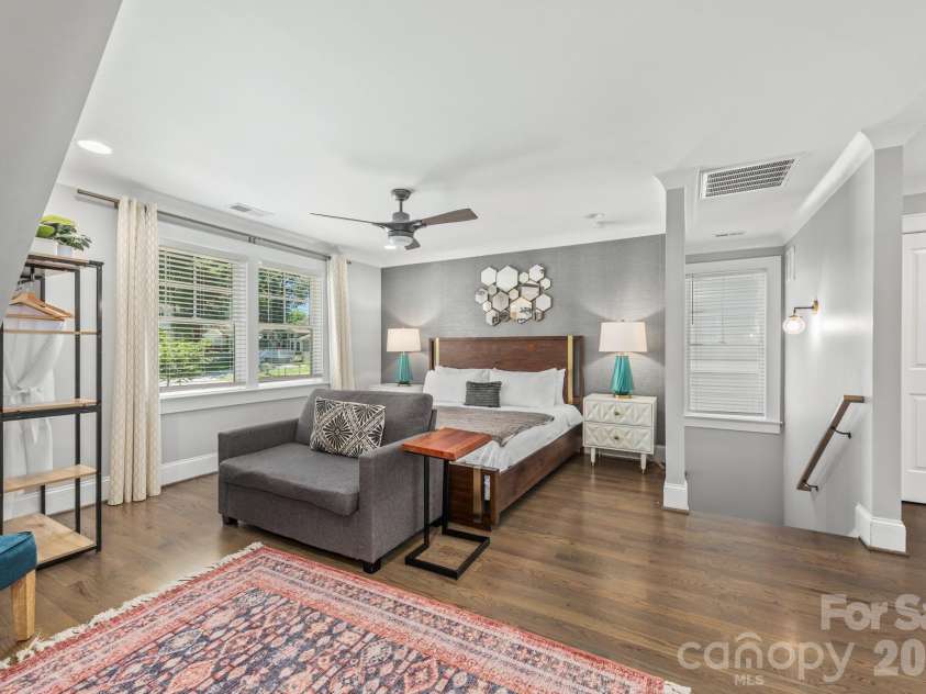 1301 Catawba Avenue, Charlotte, NC 28205.  MLS# CAR4389843, YatesRealty ID 28202. 