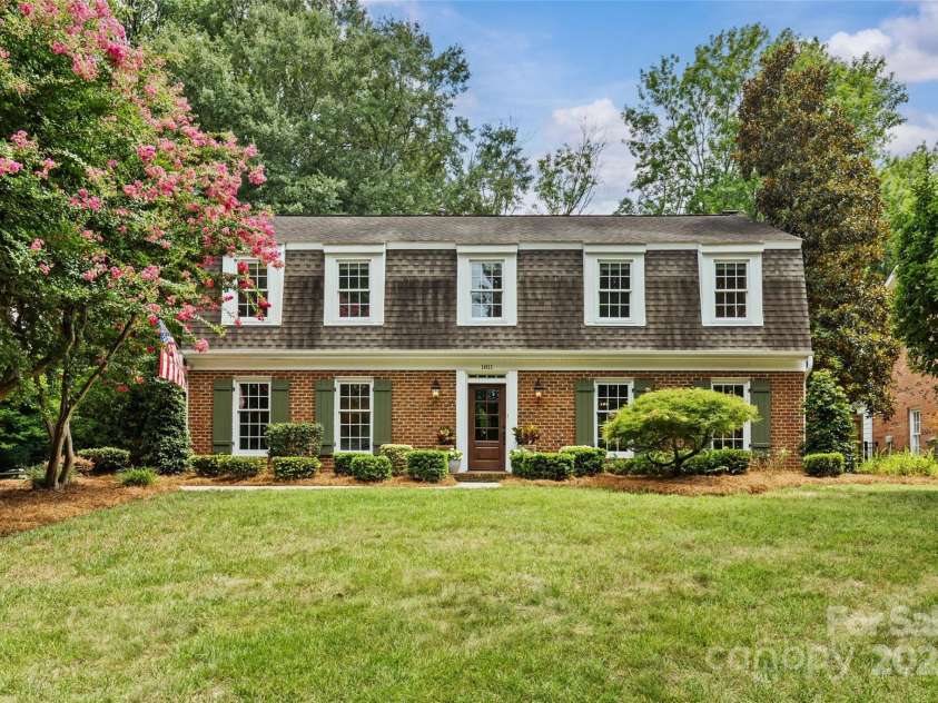 1811 Manor Mill Road, Charlotte, NC 28226.  MLS# CAR4284462, YatesRealty ID 28202. 