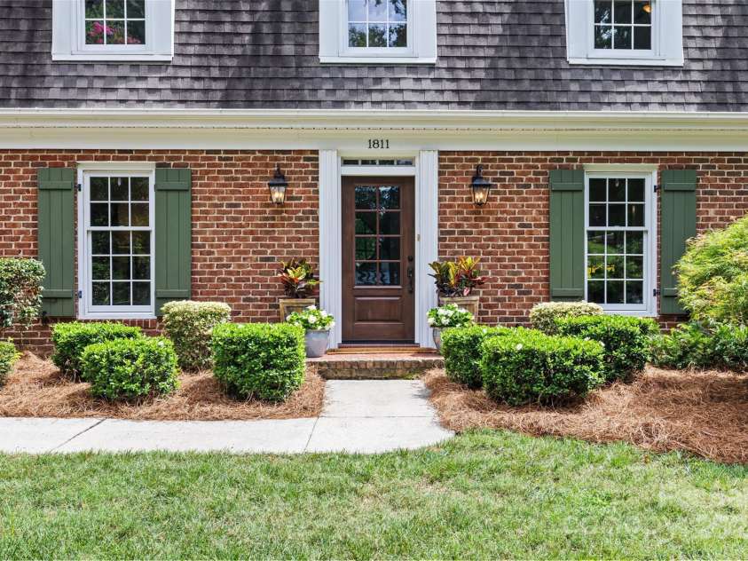1811 Manor Mill Road, Charlotte, NC 28226.  MLS# CAR4284462, YatesRealty ID 28202. 