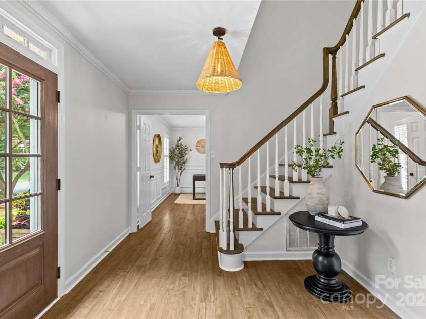 1811 Manor Mill Road, Charlotte, NC 28226.  MLS# CAR4284462, YatesRealty ID 28202. 