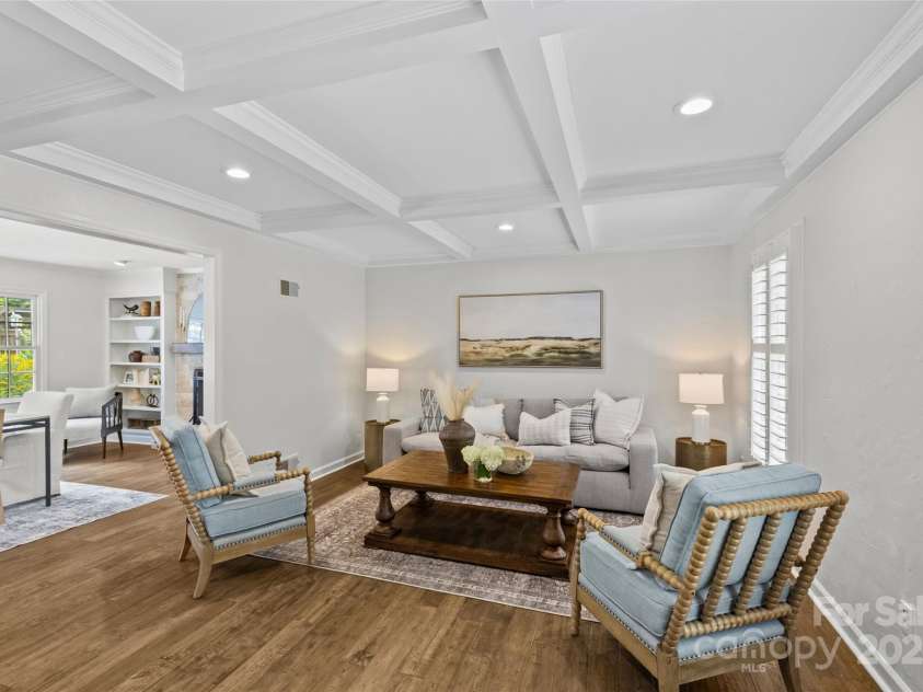 1811 Manor Mill Road, Charlotte, NC 28226.  MLS# CAR4284462, YatesRealty ID 28202. 