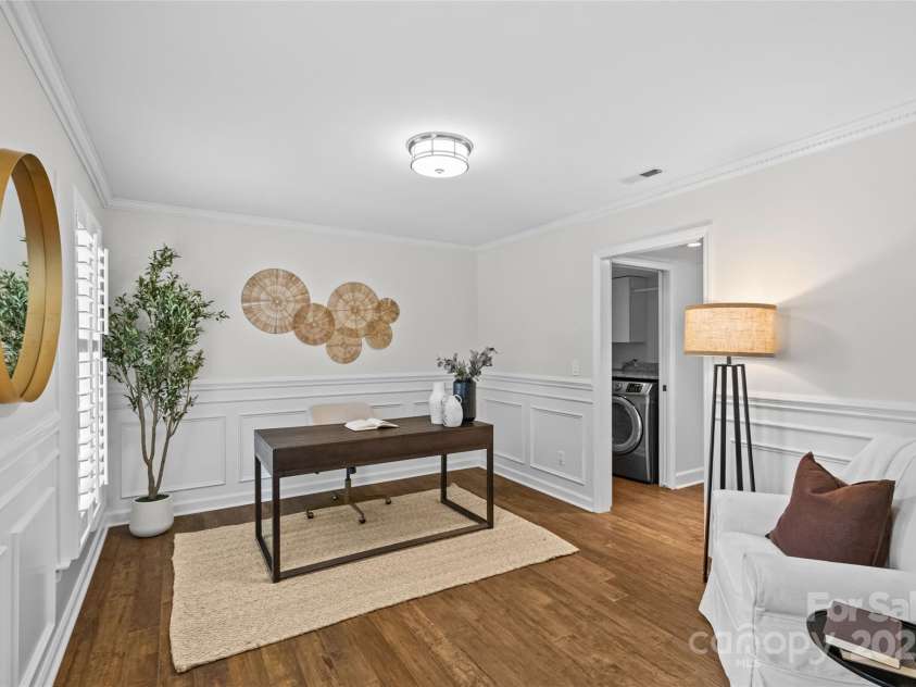 1811 Manor Mill Road, Charlotte, NC 28226.  MLS# CAR4284462, YatesRealty ID 28202. 