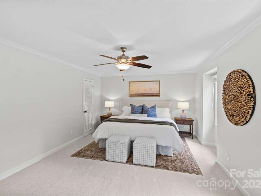 1811 Manor Mill Road, Charlotte, NC 28226.  MLS# CAR4284462, YatesRealty ID 28202. 