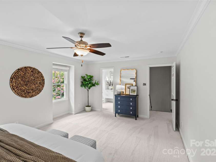 1811 Manor Mill Road, Charlotte, NC 28226.  MLS# CAR4284462, YatesRealty ID 28202. 