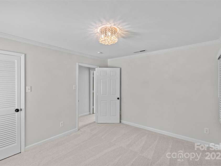 1811 Manor Mill Road, Charlotte, NC 28226.  MLS# CAR4284462, YatesRealty ID 28202. 