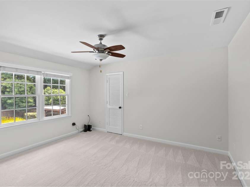 1811 Manor Mill Road, Charlotte, NC 28226.  MLS# CAR4284462, YatesRealty ID 28202. 