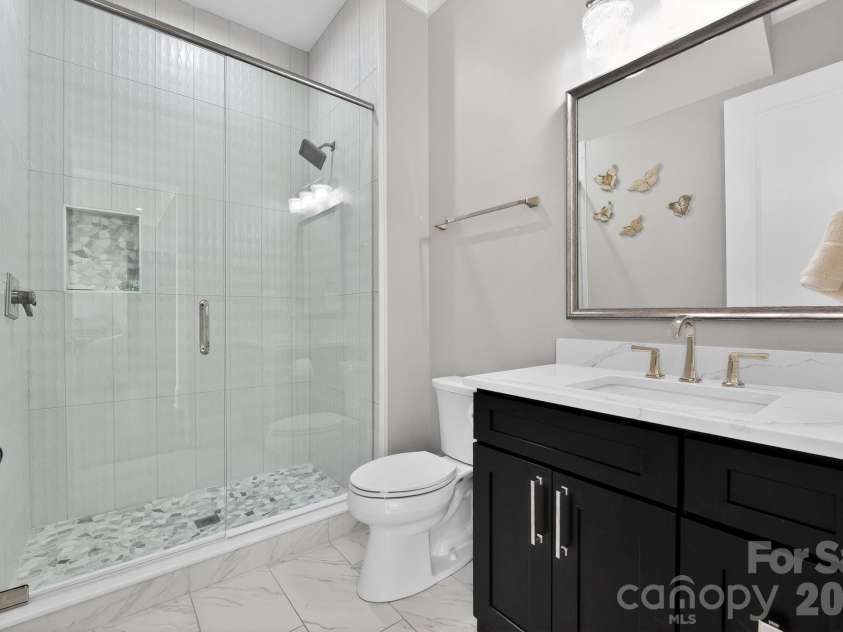 4047 Alexandra Alley Drive, Charlotte, NC 28210.  MLS# CAR4379308, YatesRealty ID 28203. 