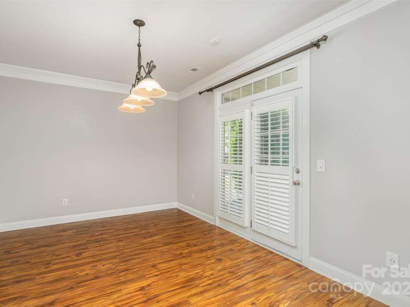 1508 Peaceful Way Drive, Charlotte, NC 28206.  MLS# CAR4299726, YatesRealty ID 28205. 