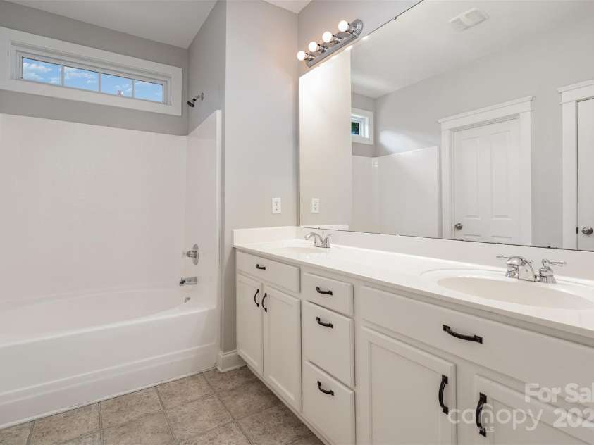 1508 Peaceful Way Drive, Charlotte, NC 28206.  MLS# CAR4299726, YatesRealty ID 28205. 