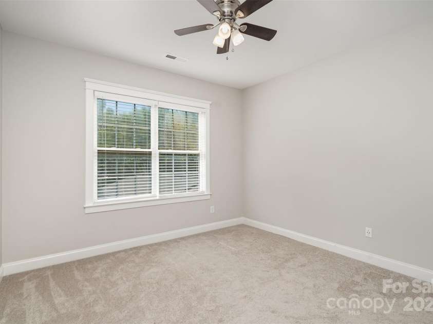 1508 Peaceful Way Drive, Charlotte, NC 28206.  MLS# CAR4299726, YatesRealty ID 28205. 