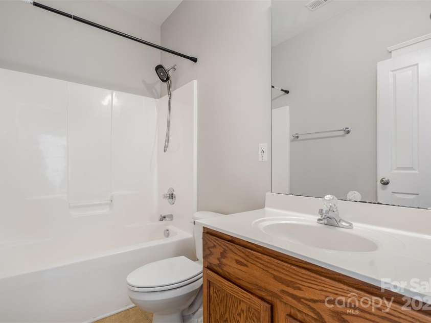 1508 Peaceful Way Drive, Charlotte, NC 28206.  MLS# CAR4299726, YatesRealty ID 28205. 