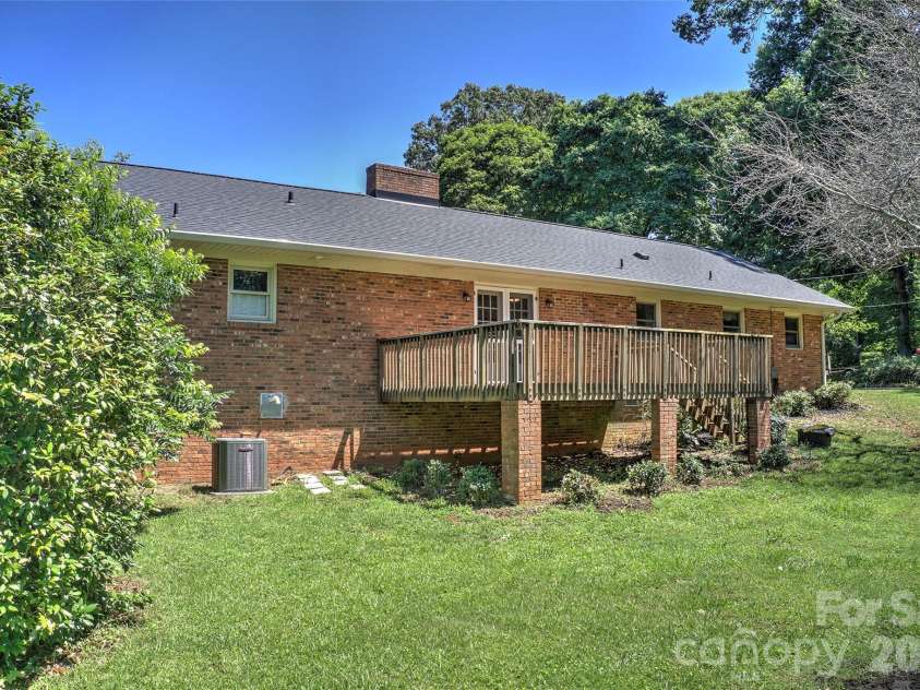 5026 Kittredge Road, Mint Hill, NC 28227.  MLS# CAR4388042, YatesRealty ID 28205. 