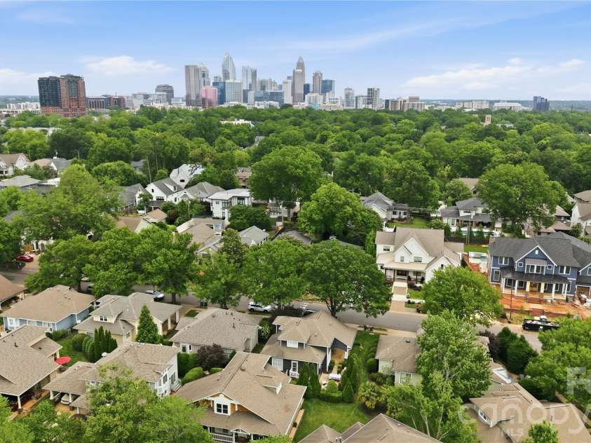 420 Magnolia Avenue, Charlotte, NC 28203.  MLS# CAR4387719, YatesRealty ID 28206. 