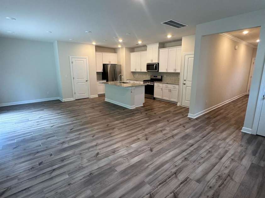 125 Johns Cardinal Drive, Mooresville, NC 28115.  MLS# CAR4271128, YatesRealty ID 28207. 