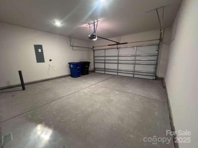 125 Johns Cardinal Drive, Mooresville, NC 28115.  MLS# CAR4271128, YatesRealty ID 28207. 