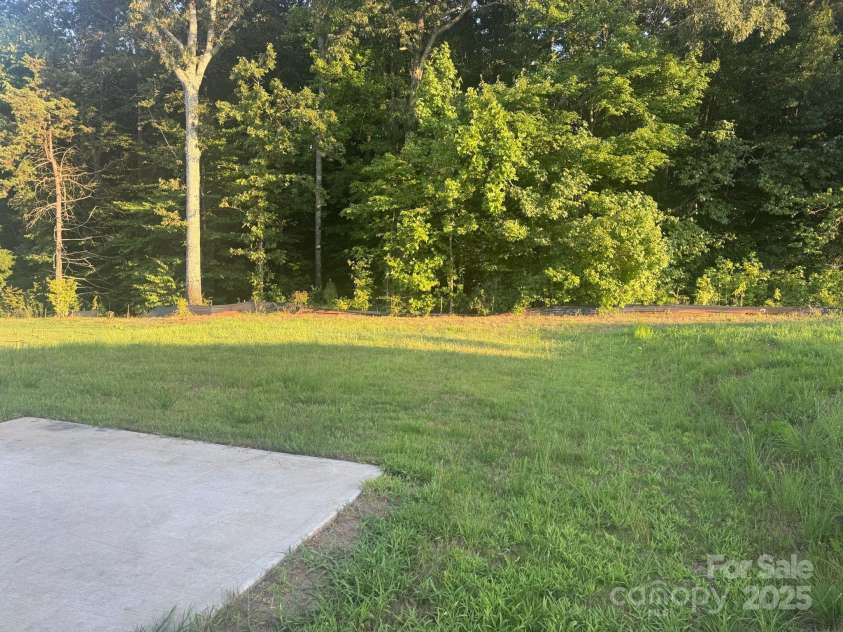 125 Johns Cardinal Drive, Mooresville, NC 28115.  MLS# CAR4271128, YatesRealty ID 28207. 