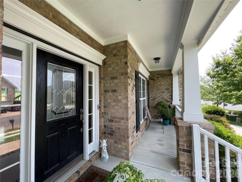 707 Five Leaf Lane, Waxhaw, NC 28173.  MLS# CAR4336963, YatesRealty ID 28208. 