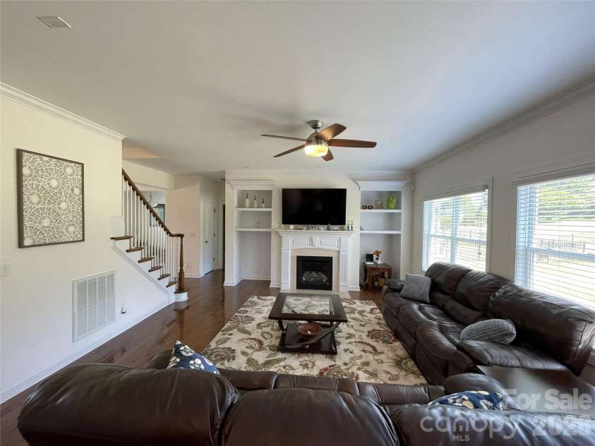 707 Five Leaf Lane, Waxhaw, NC 28173.  MLS# CAR4336963, YatesRealty ID 28208. 