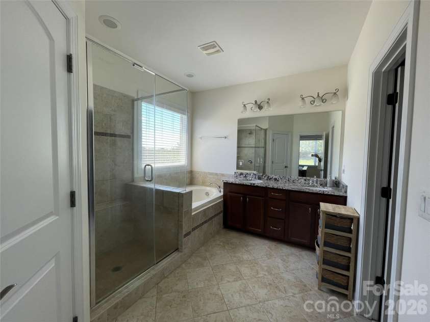 707 Five Leaf Lane, Waxhaw, NC 28173.  MLS# CAR4336963, YatesRealty ID 28208. 