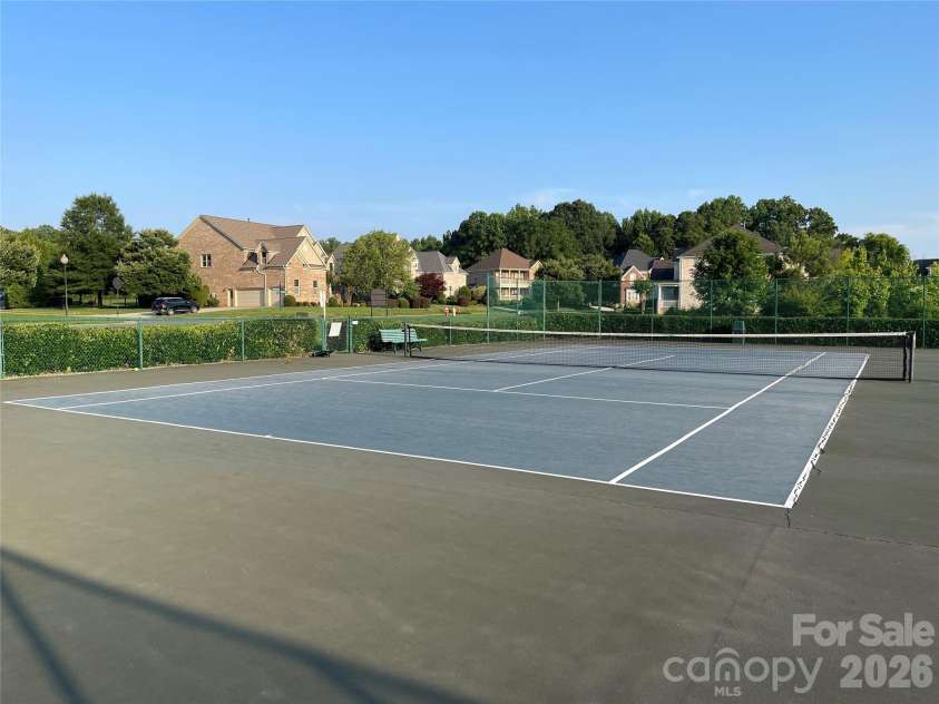 707 Five Leaf Lane, Waxhaw, NC 28173.  MLS# CAR4336963, YatesRealty ID 28208. 
