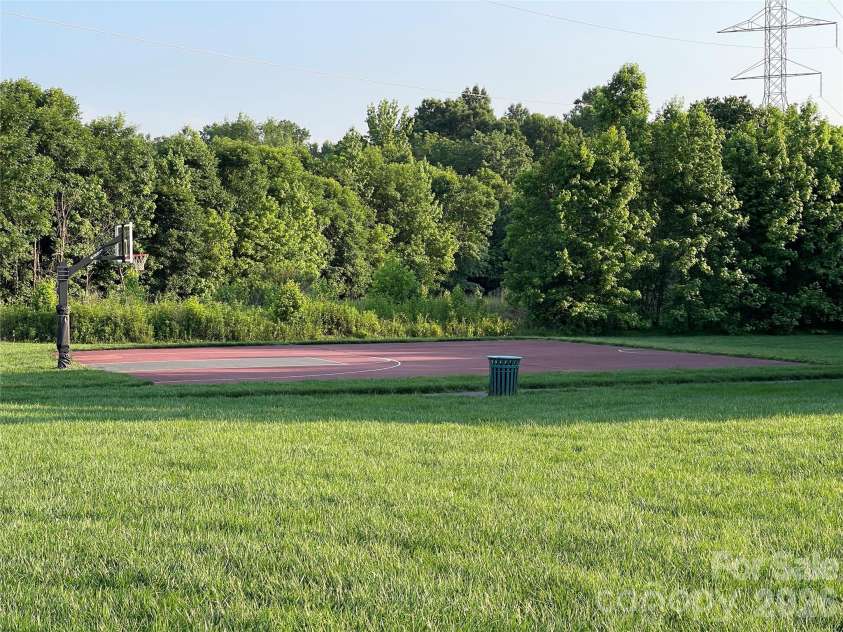 707 Five Leaf Lane, Waxhaw, NC 28173.  MLS# CAR4336963, YatesRealty ID 28208. 