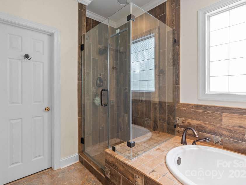 7213 Lutzen Way Court, Charlotte, NC 28270.  MLS# CAR4282856, YatesRealty ID 28208. 