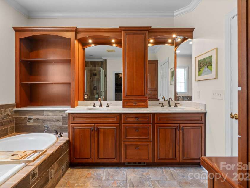 7213 Lutzen Way Court, Charlotte, NC 28270.  MLS# CAR4282856, YatesRealty ID 28208. 