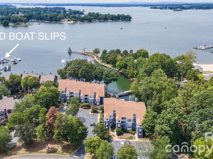 719 Southwest Drive, Davidson, NC 28036.  MLS# CAR4373406, YatesRealty ID 28209. 